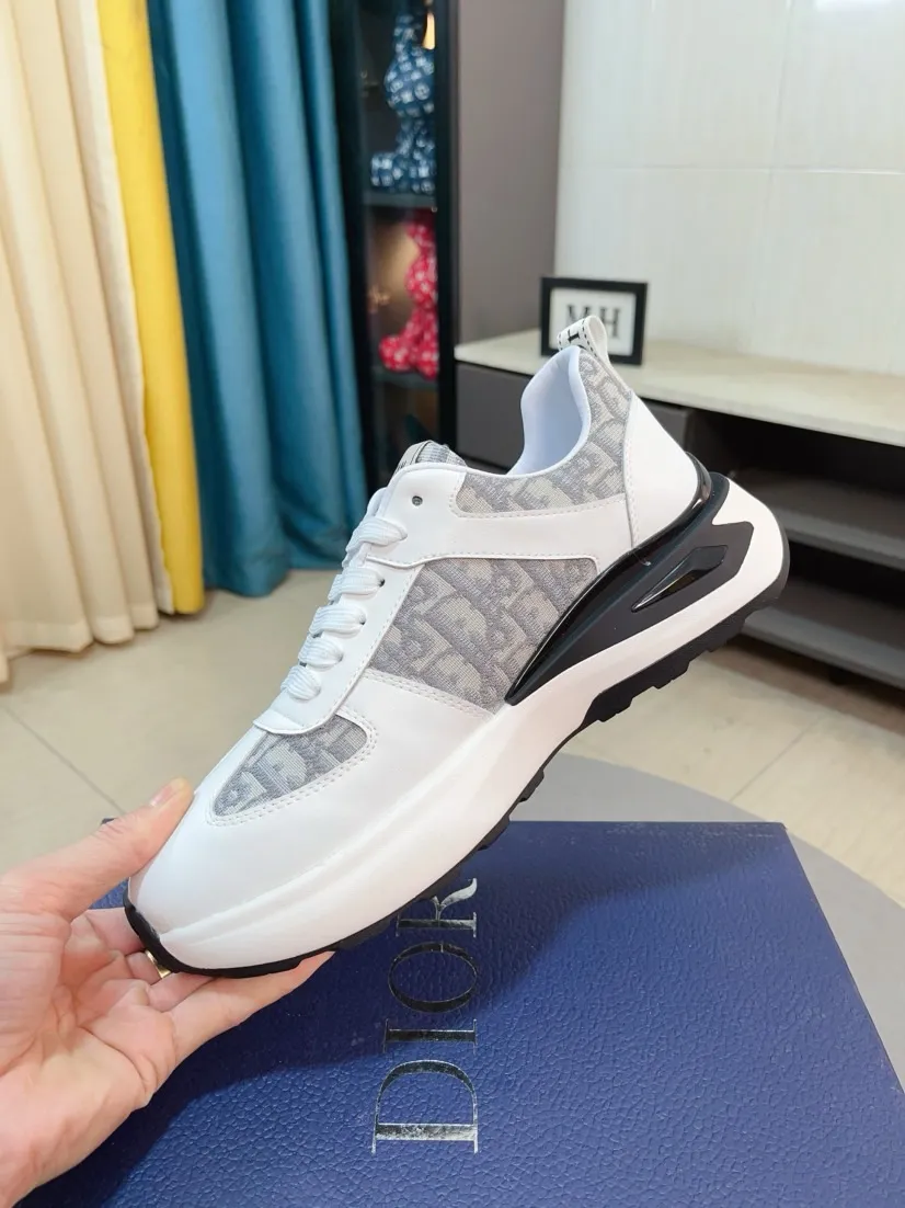 Men's men's shoes 💰458🌹🌹【Dior】Best-selling official website world premiere🔝High-end men's shoes brand official website latest series: The upper is made of imported cowhide with specially designed fabrics➕Mesh breathable lining. Make walking more convenient and comfortable! Compared with the official quality, Midea’s 1:1 replica. Create a fashionable personality to set off your uniqueness! A must-have for trendy men! Classic style. Men's sizes: 38-44.